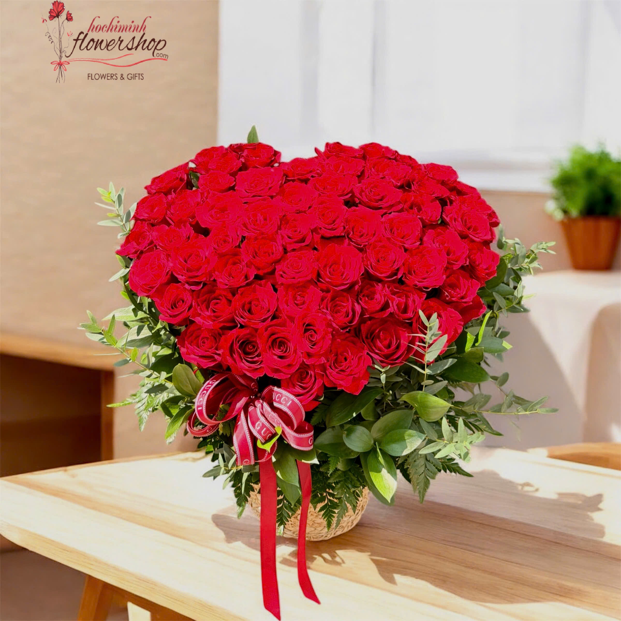 send heart basket flower to hochiminh