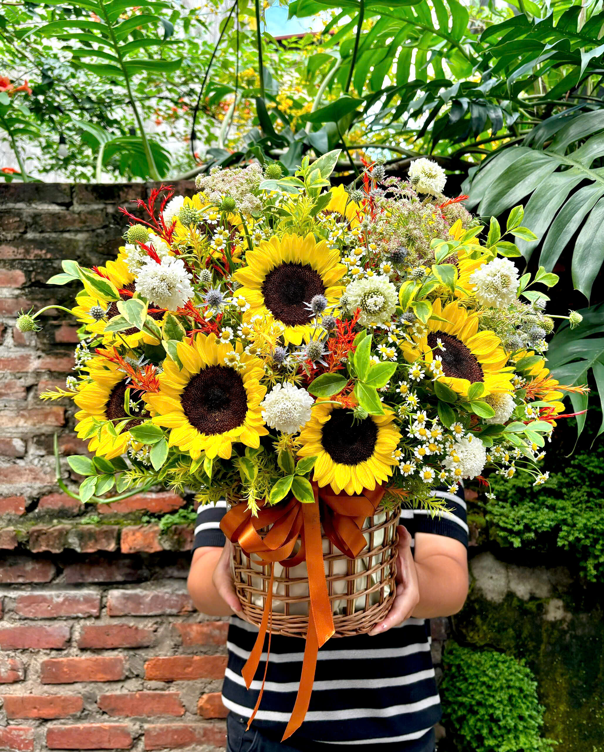 flower basket for mothers day