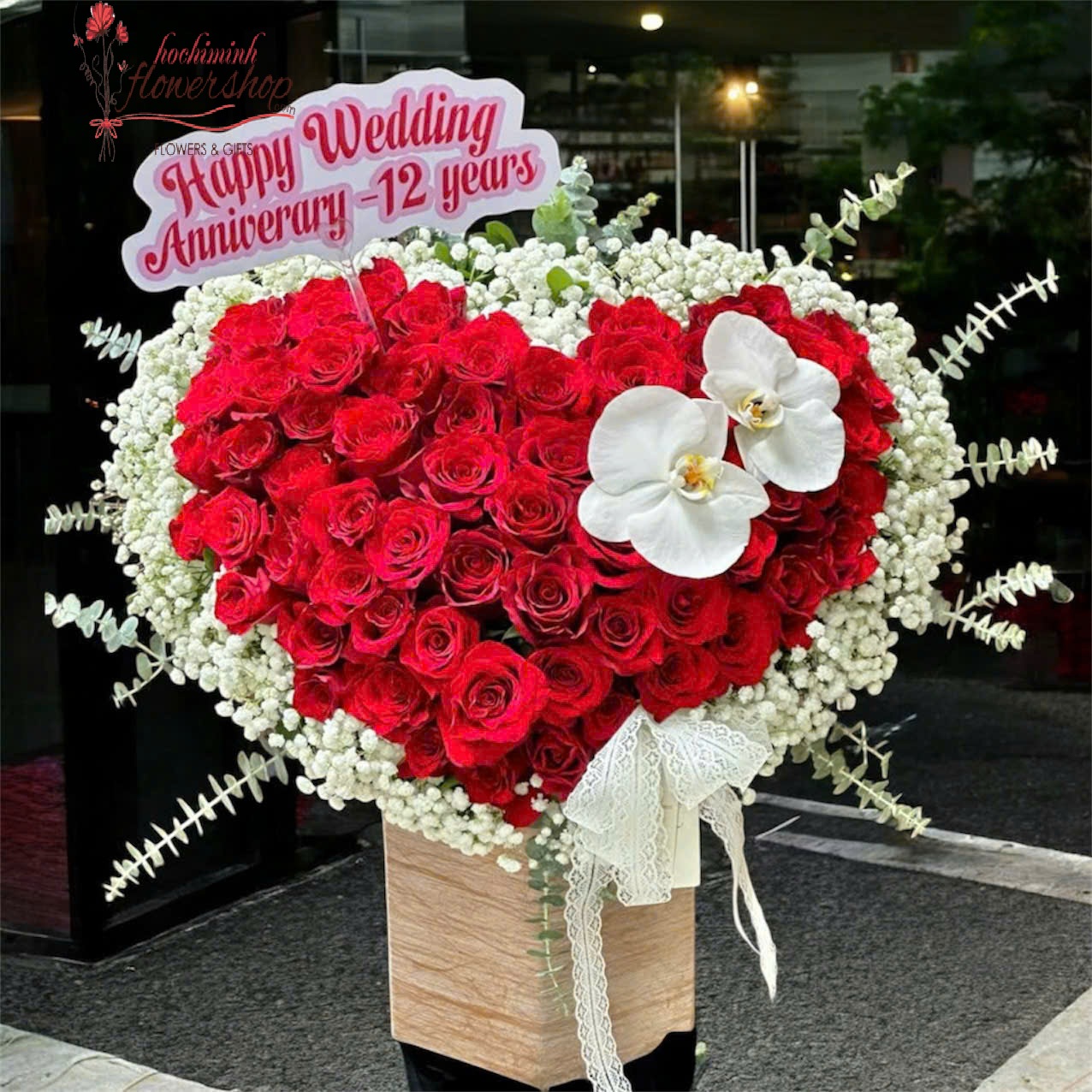 heart shaped flower basket and baby breath