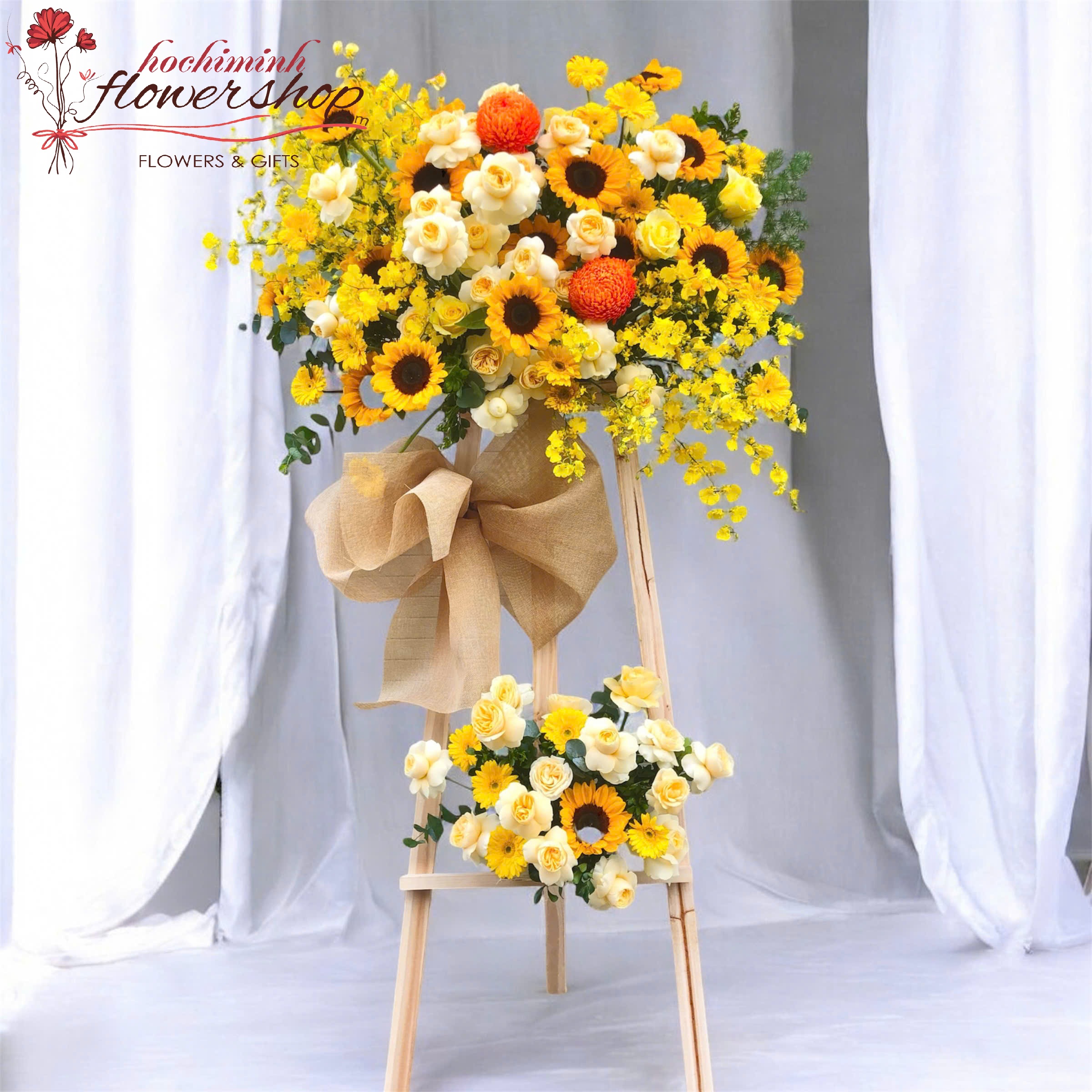 sending flowers to congratulate a grandopening in HCM