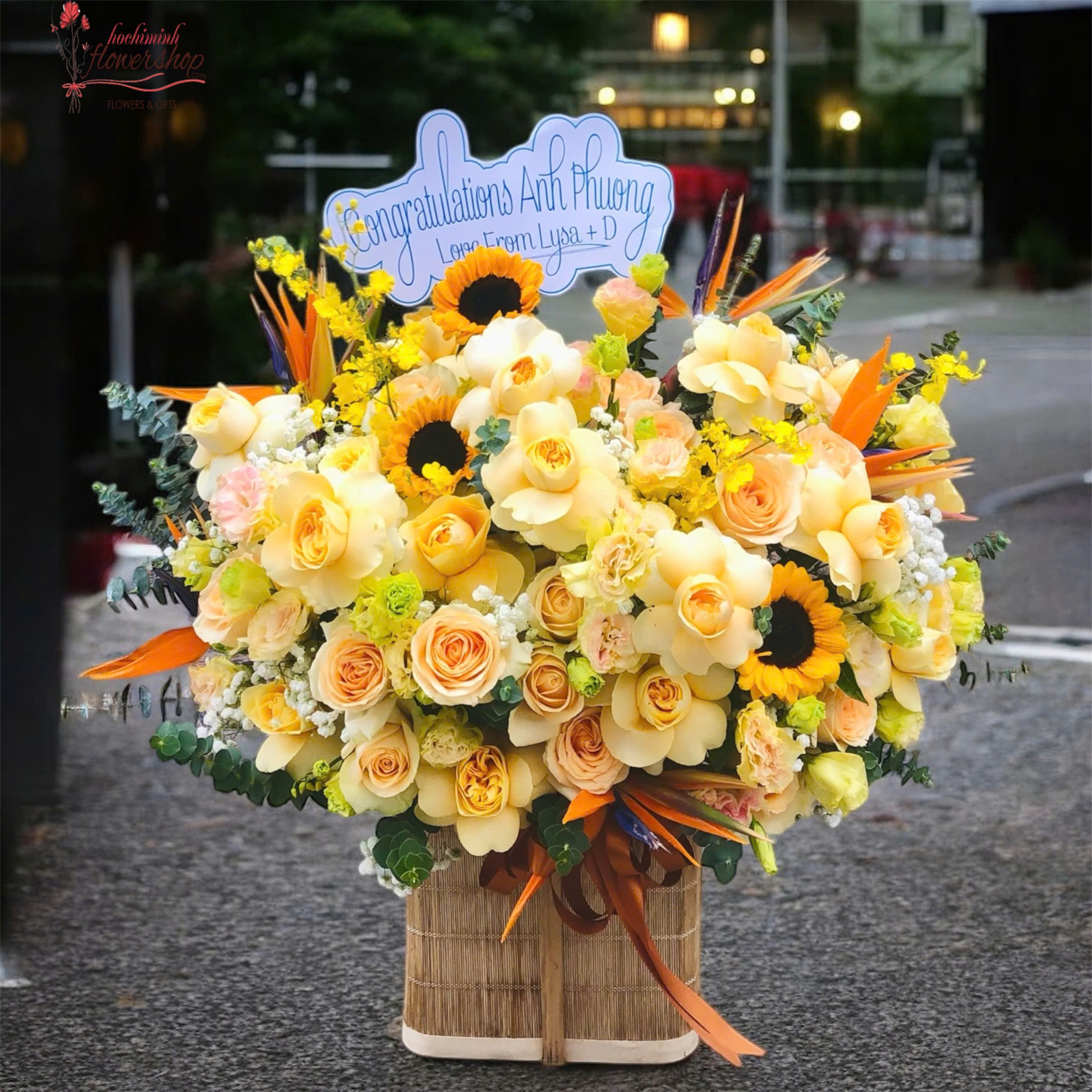 Yellow roses basket in Hochiminh flower shop