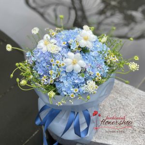 Blue Flower Bouquet with Free Delivery