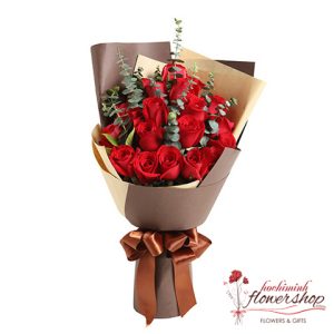 Bouquet flowers with red roses in Hochiminh