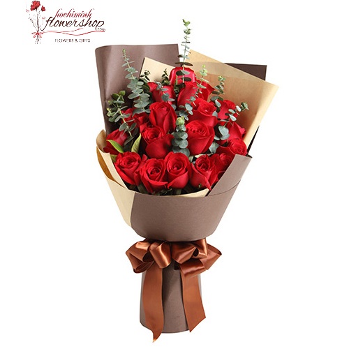 Bouquet flowers with red roses in Hochiminh