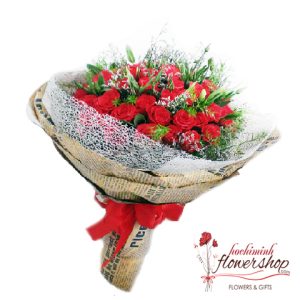 Bouquet of lovely red roses online