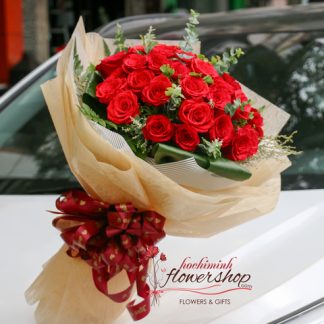 Buy red roses bouquet in HCM
