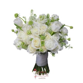 Sending a white wedding bouquet to HoChiMinh City