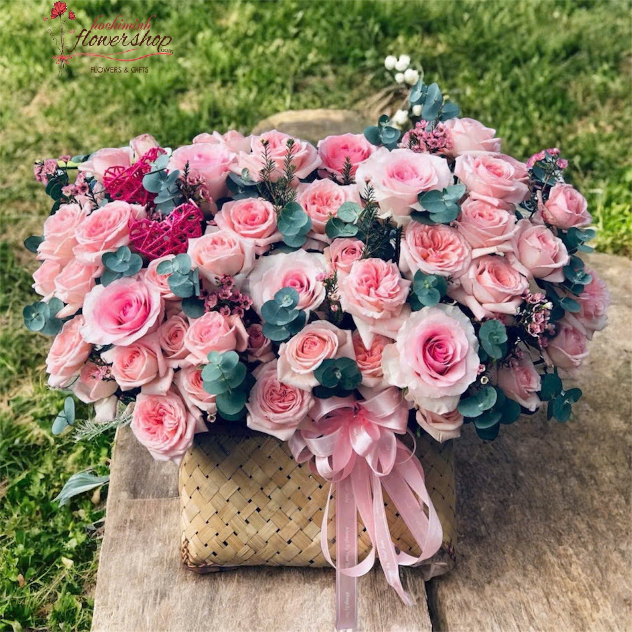elengant pink flower basket