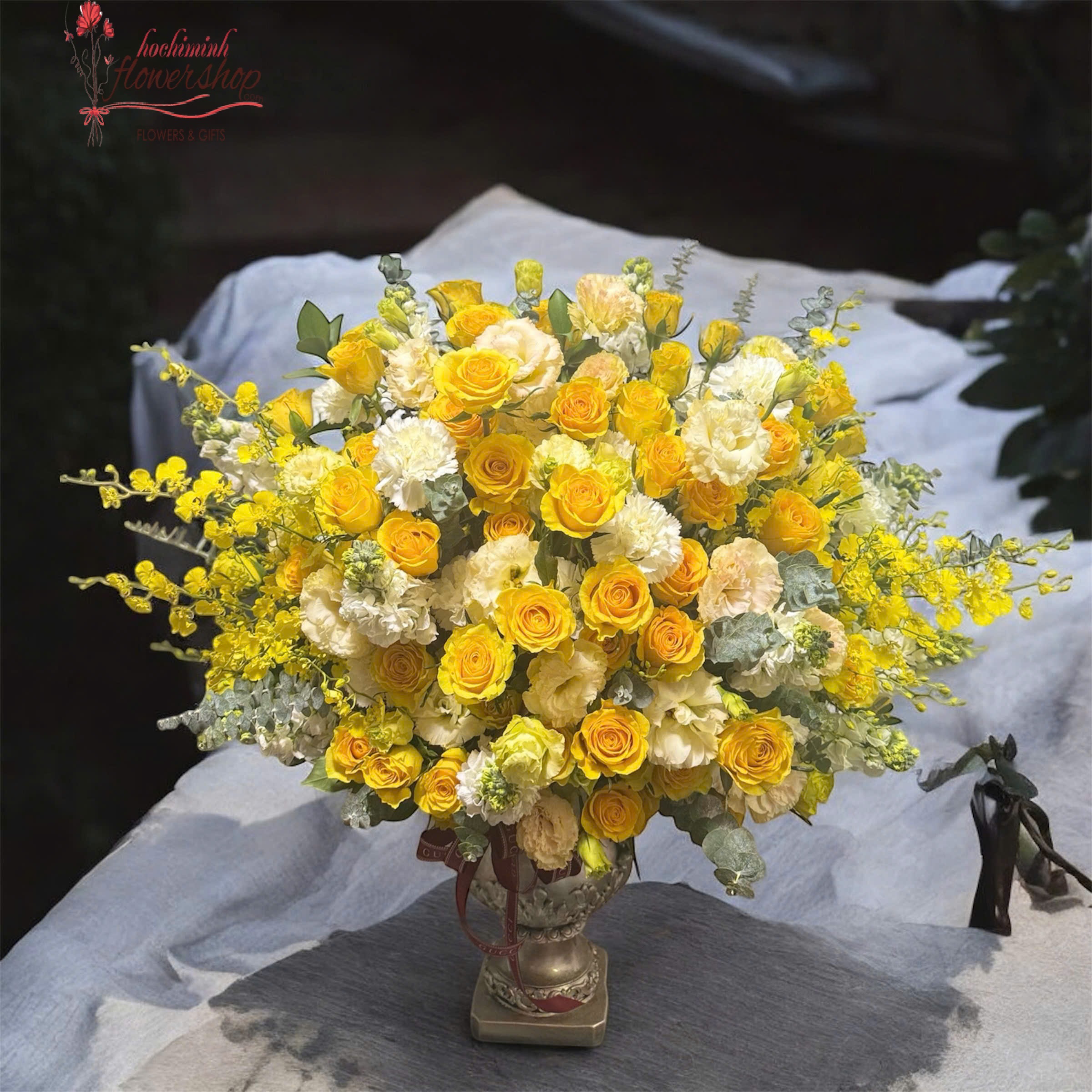 vip flower to hochiminh city sameday delivery