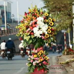 Grand opening flowers stand Hochiminh