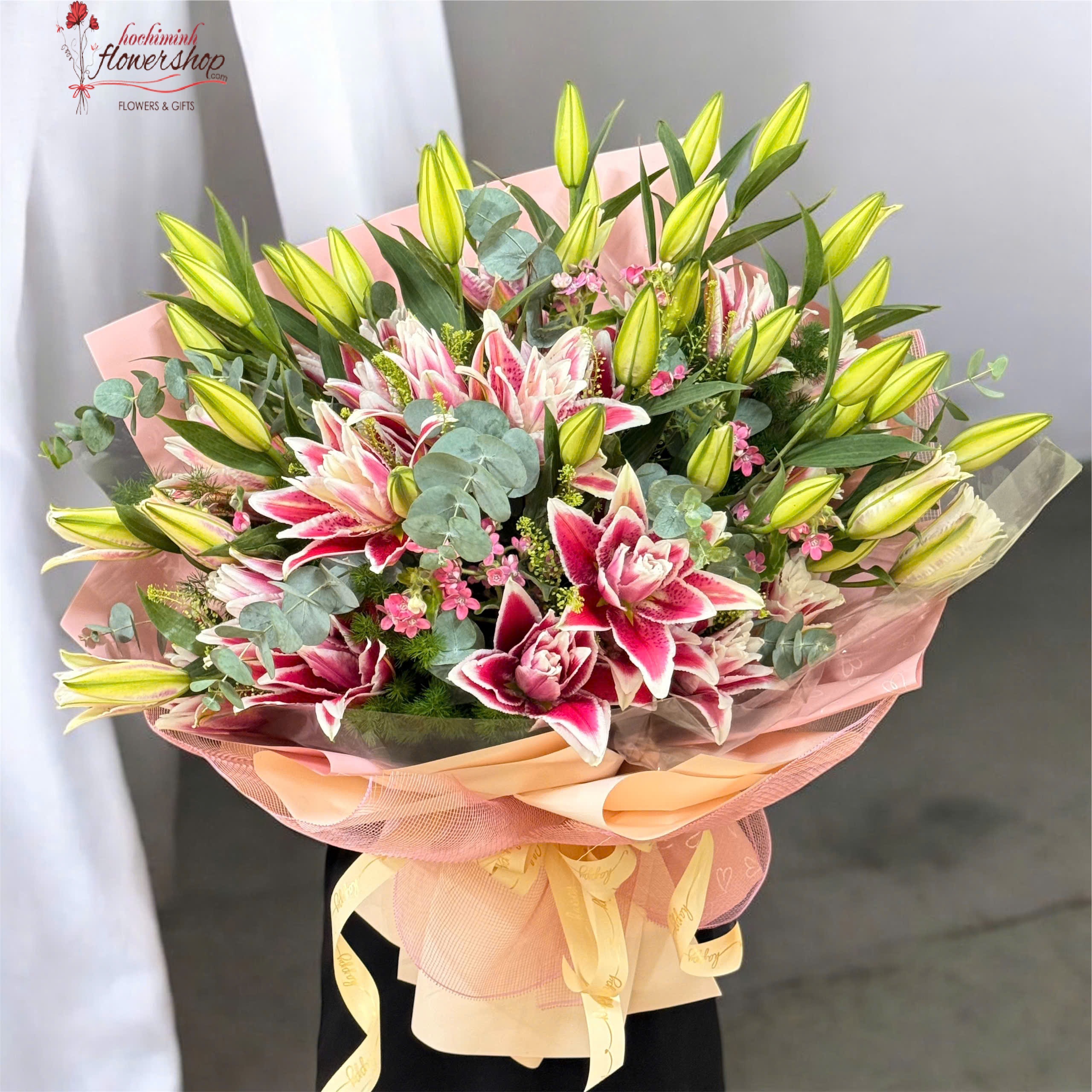 Flowers to Hochiminh Vietnam