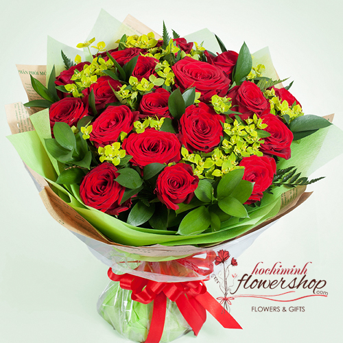 hochiminh birthday flowers with red roses bouquet