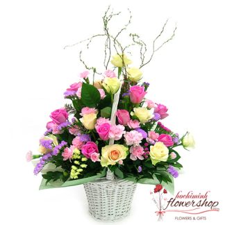 Lovely flower arrangement delivery hochiminh