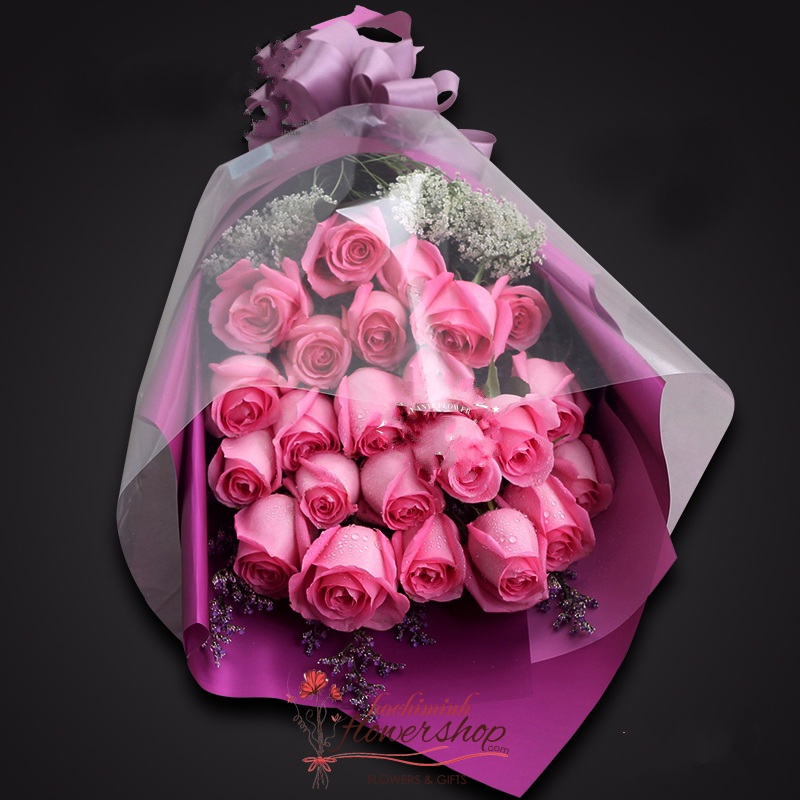 pink roses bouquet with love flowers