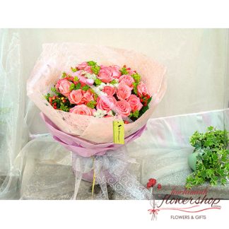 Pink roses for love flowers in HCM