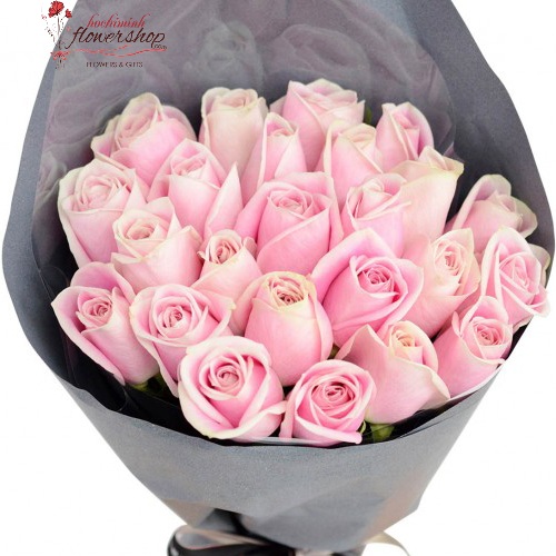 simple classic rose bouquet in hochiminh