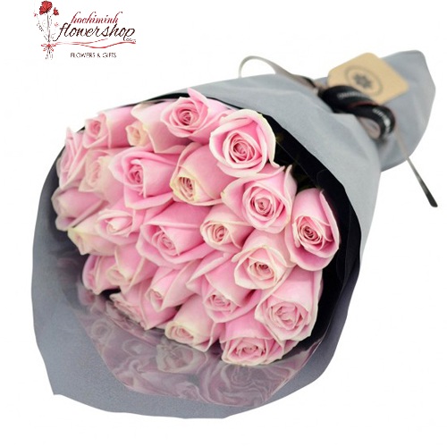 simple classic rose bouquet in hochiminh