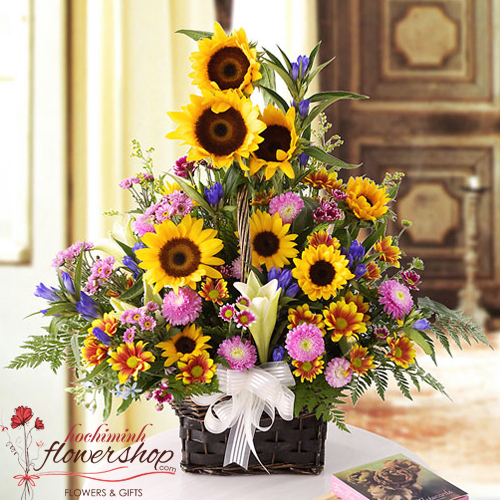 sunflower basket for birthday in hochiminh