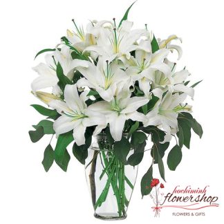 White flowers vase in Hochiminh