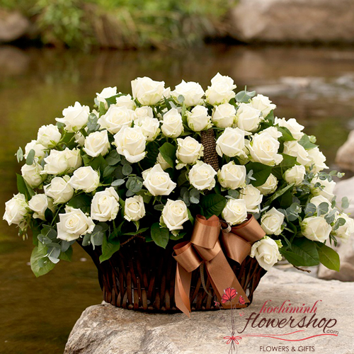 white rose basket beautiful in hochiminh