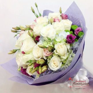 White roses flowers hochiminh