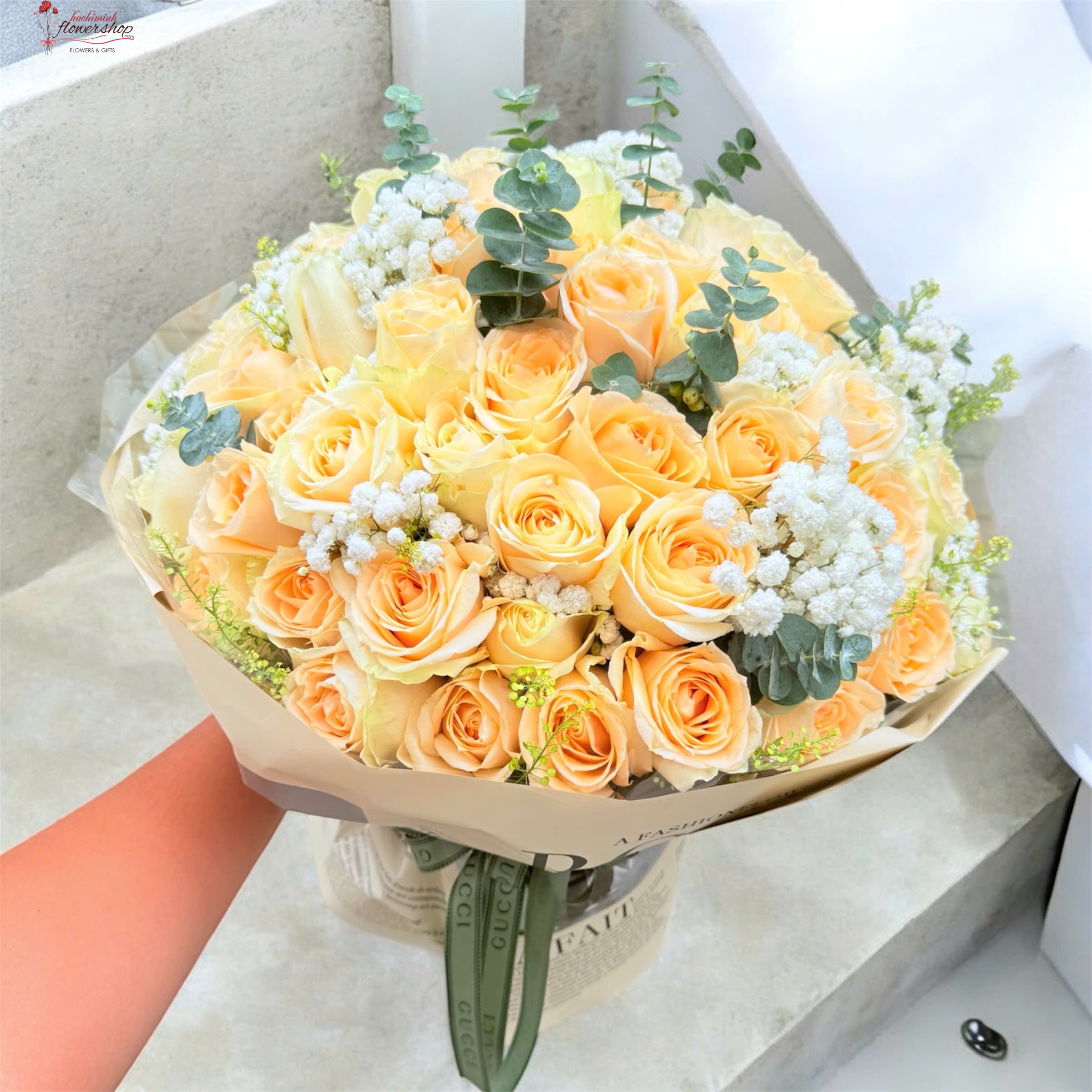 Yellow roses bouquet delivery to hochiminh